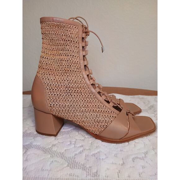 Women's Daniella Shevel Gladitor Sandals, Size US 10 - Picture 1 of 6